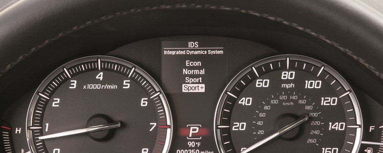 «الملا» تطرح «ACURA -TLX».. أفخم سيارة سيدان رياضية على الإطلاق