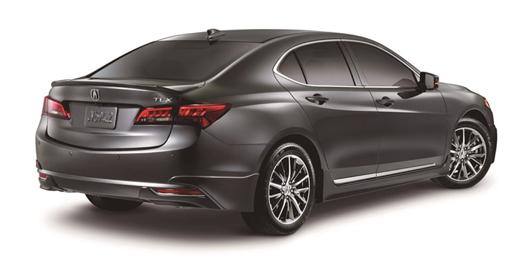 «الملا» تطرح «ACURA -TLX».. أفخم سيارة سيدان رياضية على الإطلاق