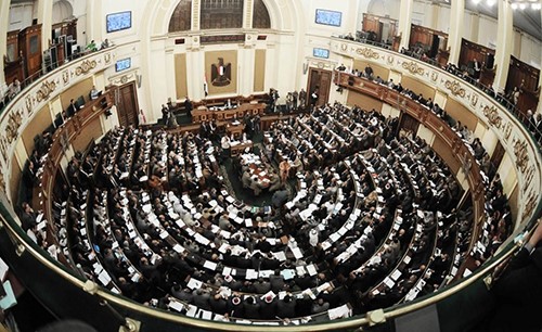 بعد ماراثون 35 ساعة بين «النواب» والحكومة: تخفيض سعر الضريبة إلى 12%