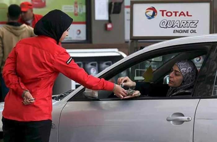 بالصور.. المرأة تغزو ميدان العمل بـ 