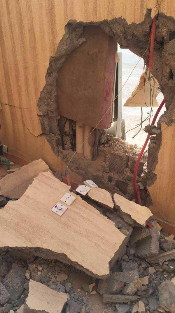 بالصور..امرأة تعتدي على سائقها الخاص لتقود سيارة زوجها وتحطم جدران منزل زوجته الجديدة