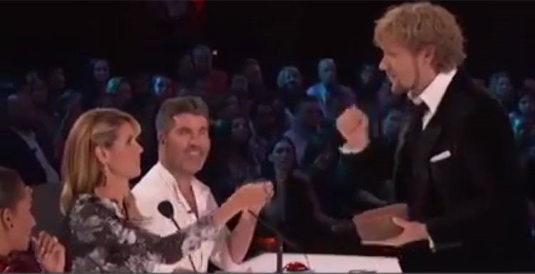 بالفيديو.. شاهد كيف يتحكم مشتركان في برنامج مواهب بعقول الجميع!