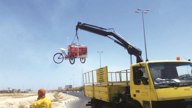 التعامل مع بائع متجول