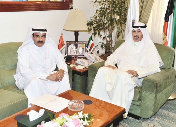 الشيخ فواز الخالد خلال لقائه مع مفهد الشتيلي