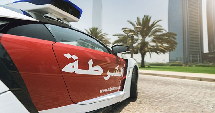ضبط عربي تحرش بسيدة أوروبية في احد انفاق أبوظبي!
