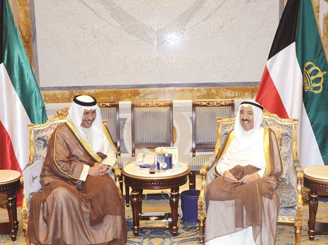 صاحب السمو الامير الشيخ صباح الاحمد مستقبلا سمو رئيس الوزراء الشيخ جابر المبارك﻿