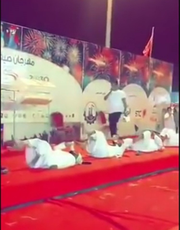 بالفيديو.. مقطع رضاعة الرجال في السعودية يثير الانتقادات 