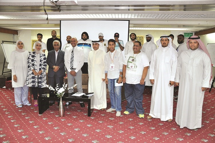 المحاضر د سلطان السالم متوسطا المهندسين﻿