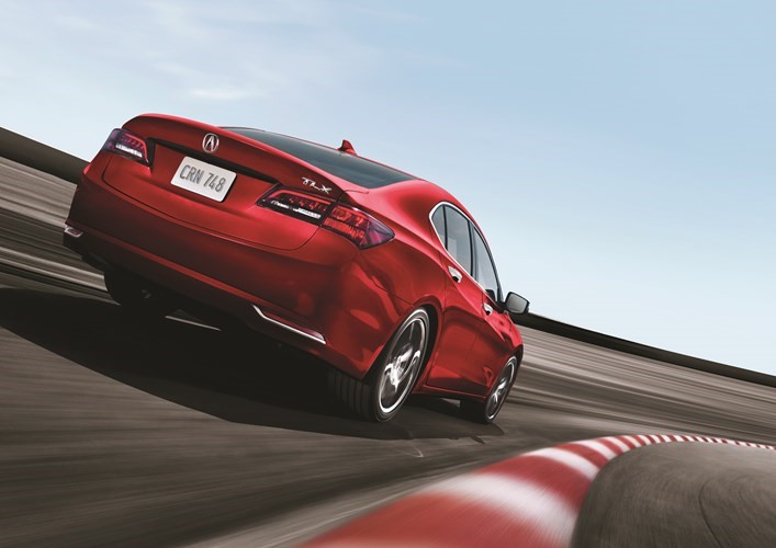 «TLX - ACURA».. سيارة فريدة بخصائص متفردة