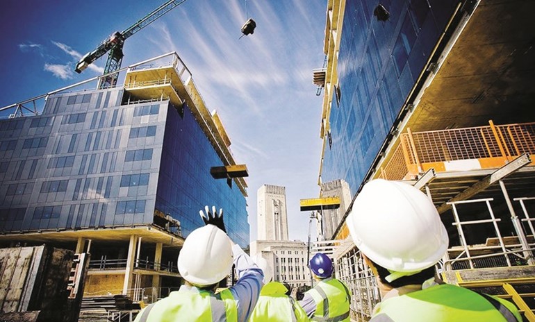شركات المقاولات باتت تعمل في بيئة صعبة في ظل ازمة تدفقات نقدية لعدم دفع اصحاب المشروعات المستحقات المترتبة عليهم للمقاولين
