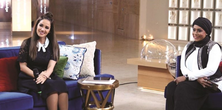 ديانا حداد والاعلامية ايمان نجم في برنامج الليلة