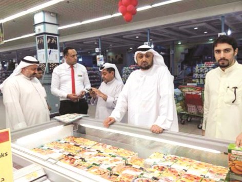 الفريق اثناء حملة التفتيش