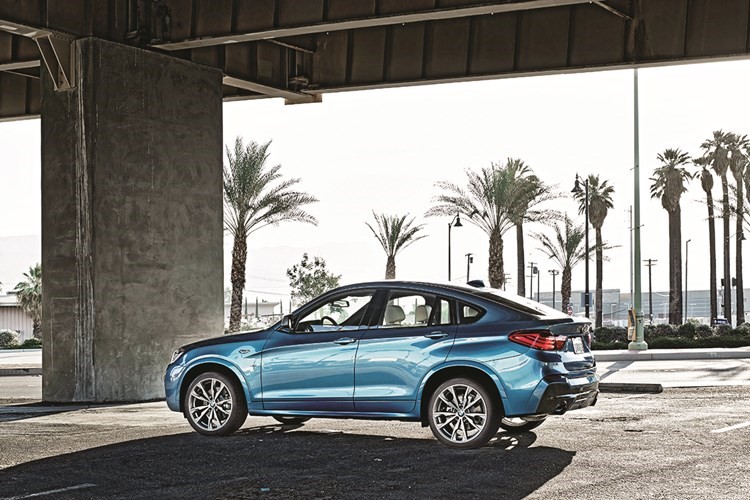 BMW X4 M40i قدرات رياضية ترتقي بالأداء لأعلى المستويات