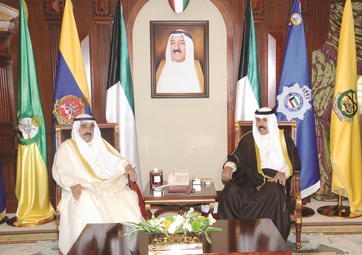سمو ولي العهد الشيخ نواف الاحمد مستقبلا الشيخ فيصل السعود