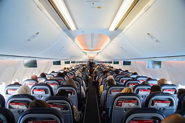 قبل حجز رحلتك الجوية، تفحص موقع السفر هذا SeatGurucom، لتعرف افضل المقاعد بالطائرة وفقا لملاحظات واراء المسافرين الذين جربوا هذه المقاعد