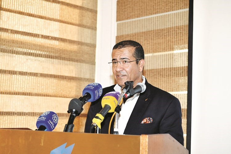 مستشار الادارة العامة الزميل حسام فتحي متحدثا﻿
