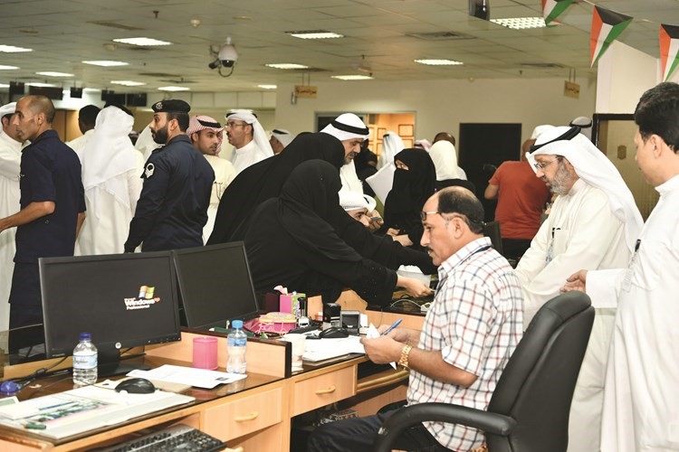 اجراءات تسجيل المواطنين الجدد في قاعدة البيانات لم تستغرق سوى دقائق قاسم باشا﻿