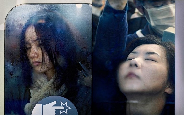 «أوشيفا» مهنة دفع المسافرين في مترو اليابان