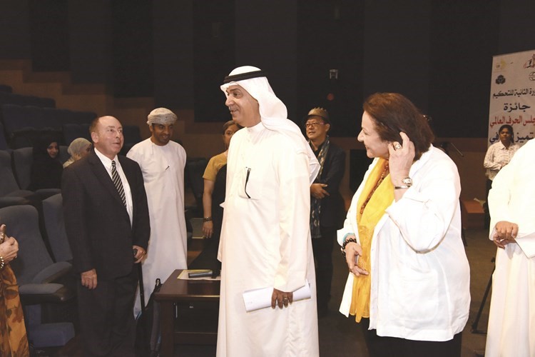 معلي اليوحة ودغادة الحجاوي لدى افتتاح الدورةريليش كومار