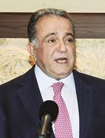 فريد مكاري