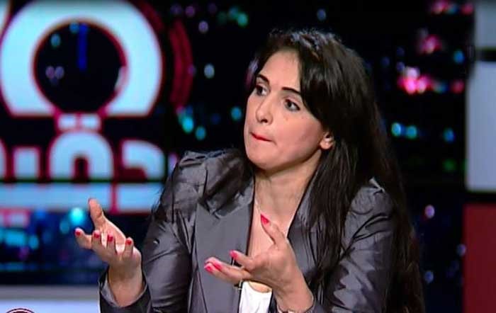 بالفيديو.. فنانة مصرية تروي تفاصيل "التحرش" بها ومحاولة قتل شقيقها في مارينا 