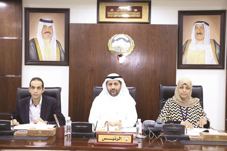 طلال الشمري وسعاد العوض خلال المؤتمر