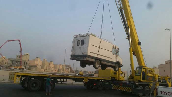 رفع 54 سيارة مهملة في بنيد القار وبقالتين في «جابر الأحمد» 