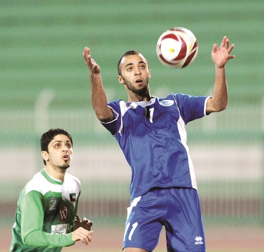 حمد امان يرتدي تي شيرت التضامن مرة اخرىالازرق كوم﻿