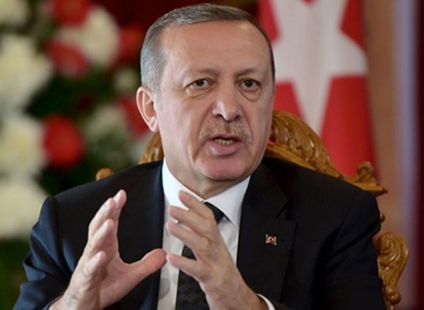 أردوغان: القوى العالمية غير ملتزمة بإقامة «منطقة آمنة» في سورية