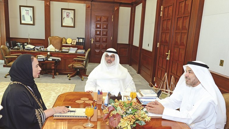 عادل الصرعاوي مستقبلا رنا الهاجري ﻿