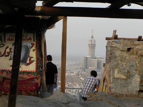 بالفيديو والصور.. ماذا يوجد داخل غار حراء