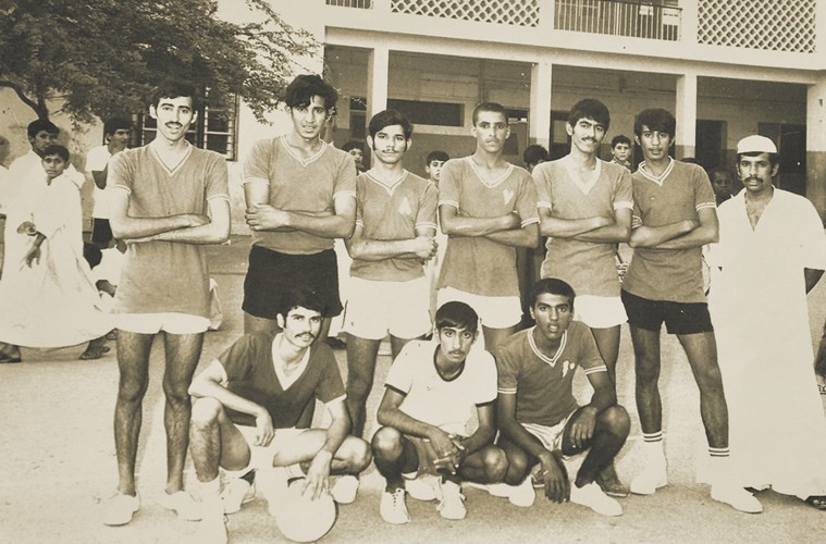 ﻿فريق النادي الصيفي بالاحمدي على ملعب الشعيبة عام ١٩٦٨﻿