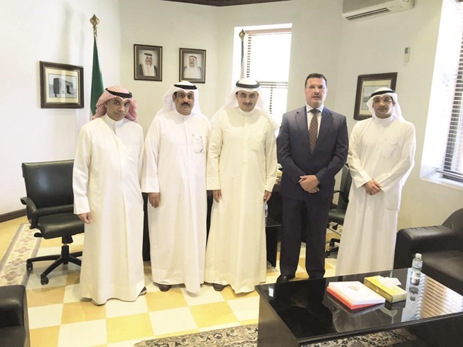 دجمال الحربي وماحمد المنفوحي يتوسطان عبدالمحسن ابا الخيل ومحمد الرشيدي وحامد الاستاذ﻿
