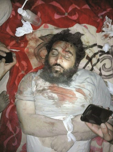 وصورة تم تداولها من قبل ناشطين سوريين على انها لابوعمر سراقب﻿