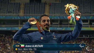 الأمير يهنئ المطيري البطل الأولمبي للمعاقين ويشيد بالإنجاز الرياضي المشرف