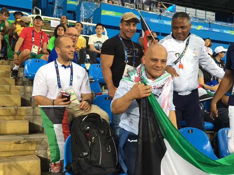 الحمود يهنئ الأمير بفوز اللاعب أحمد المطيري بذهبية في”ريو 2016 “