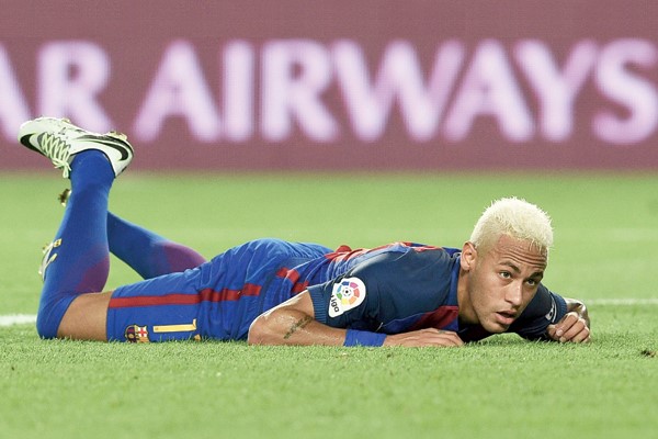 ألافيس «فضح» برشلونة في «كامب نو»
