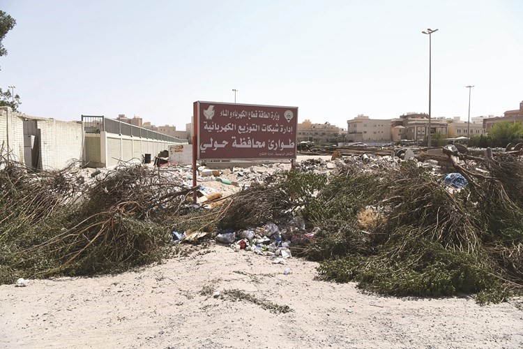 مراكز طوارئ الكهرباء.. «ماكو عطلة»