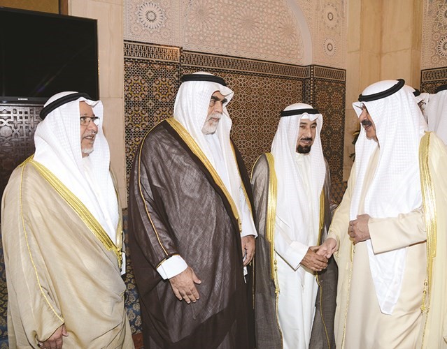 الشيخ علي الجراح والشيخ احمد الخالد والشيخ علي الجابر وخالد الجارالله﻿