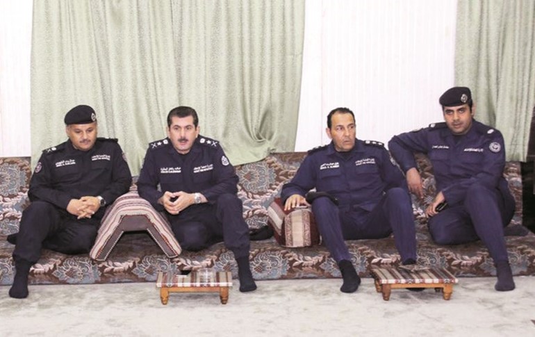 الفريق المكراد متوسطا اللواء البليهيص والعقيد الامير والرائد الجعيدي