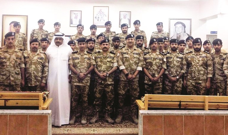 اللواء الاثري متوسطا عددا من رجال امن الحدود﻿