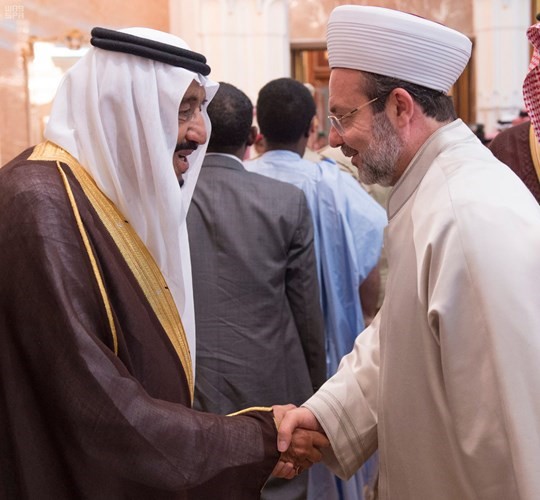 خادم الحرمين الشريفين يقيم حفل الاستقبال السنوي لاصحاب الدولة وكبار الشخصيات الاسلامية الذين ادوا فريضة الحج هذا العام واس