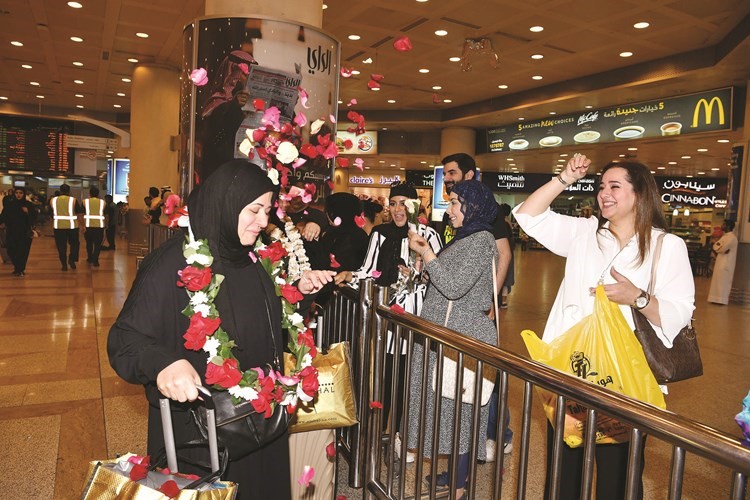 نثر الورود ﻿