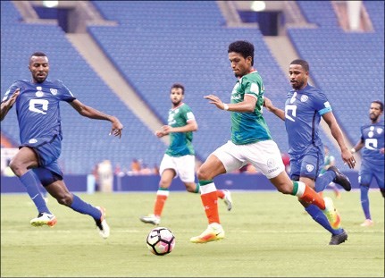 الاتفاق نجح في العودة بثلاث نقاط ثمينة من الرياض ﻿