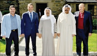 صاحب السمو الامير الشيخ صباح الاحمد ومرزوق الغانم والشيخ مشعل الاحمد والشيخ خالد العبدالله والسفير احمد الفهد﻿