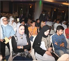 متابعة من الحضور﻿