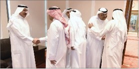 ماحمد الجسار مستقبلا المهنئين بعيد الاضحى﻿