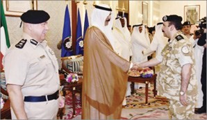 اللواء فؤاد الاثري يبارك للشيخ محمد الخالد بالعيد ﻿