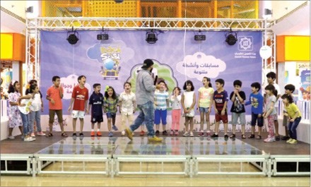 جانب من الفعالية الترفيهية للاطفال ﻿