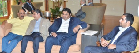 الشيخ ناصر احمد صباح السالم والشيخ مشعل الاحمد والشيخ خالد العبدالله والشيخ فهد جابر المبارك ﻿